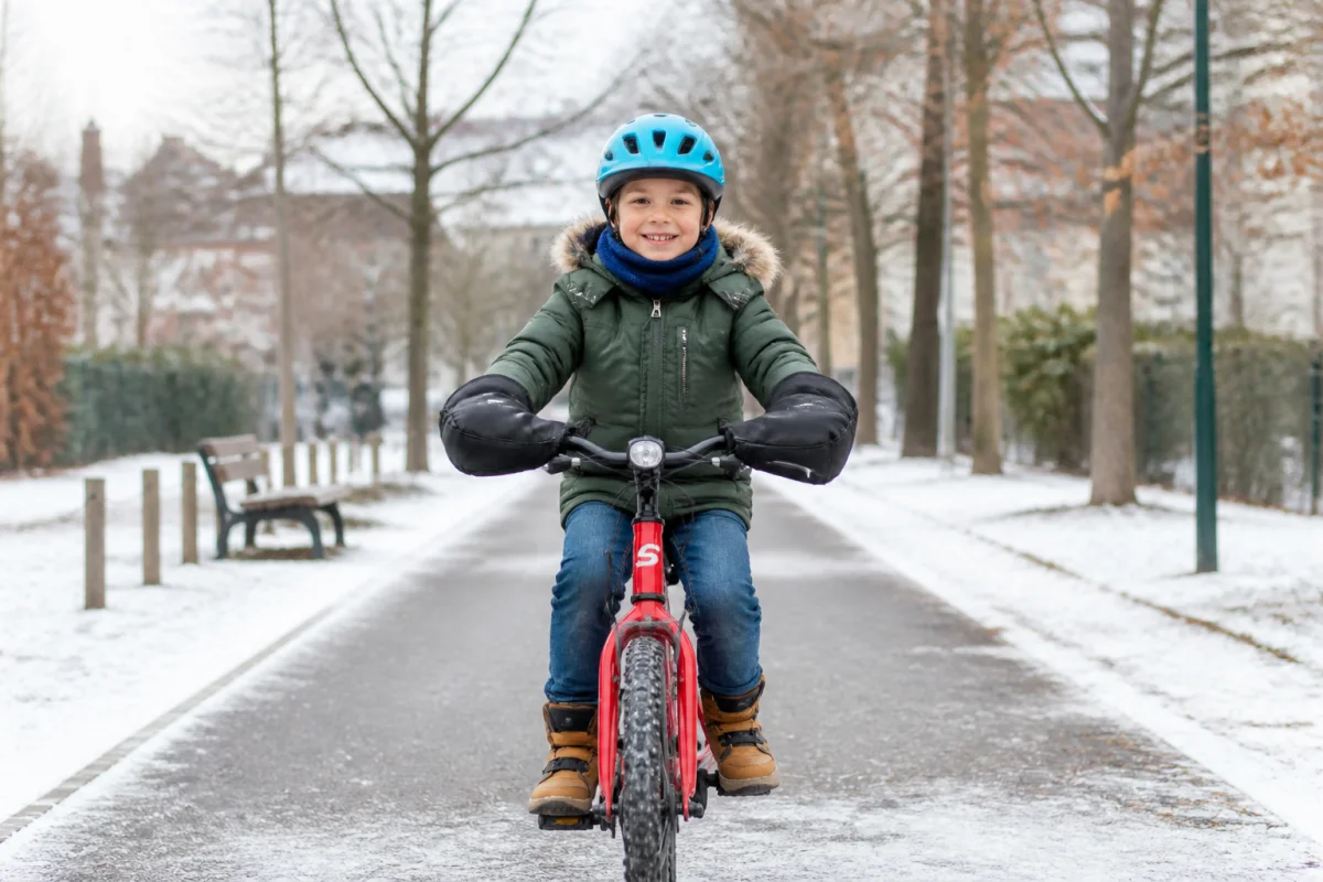 Équipement vélo enfant pour l’hiver
